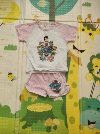 Ensemble tee shirt et short 24 mois