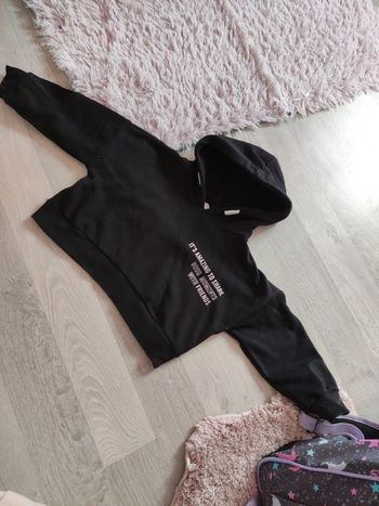 Sweats court lefties