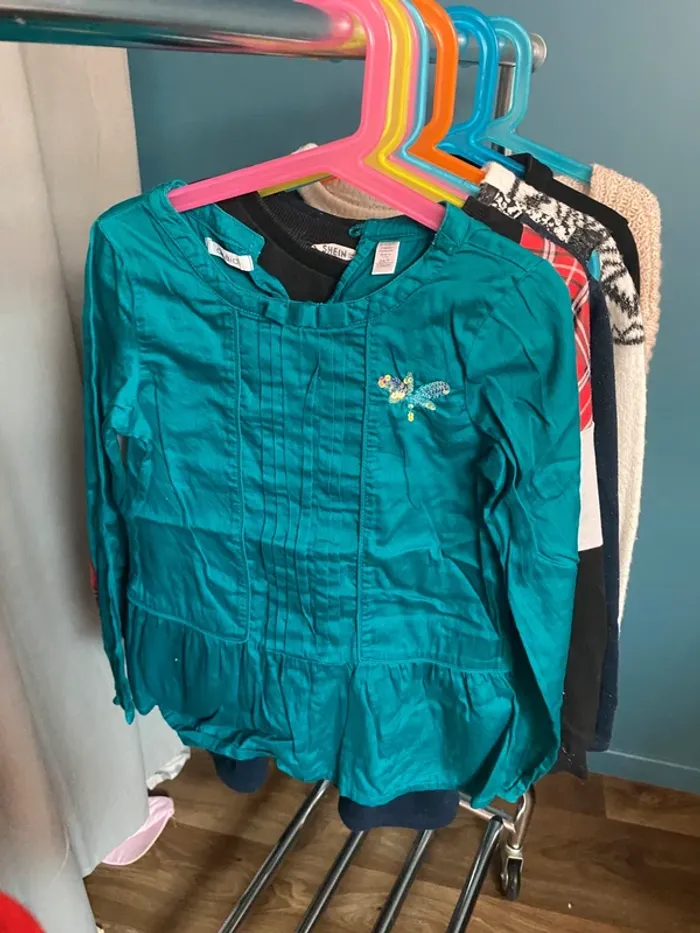 Lot vêtements fille – Taille 8 ans - photo numéro 5