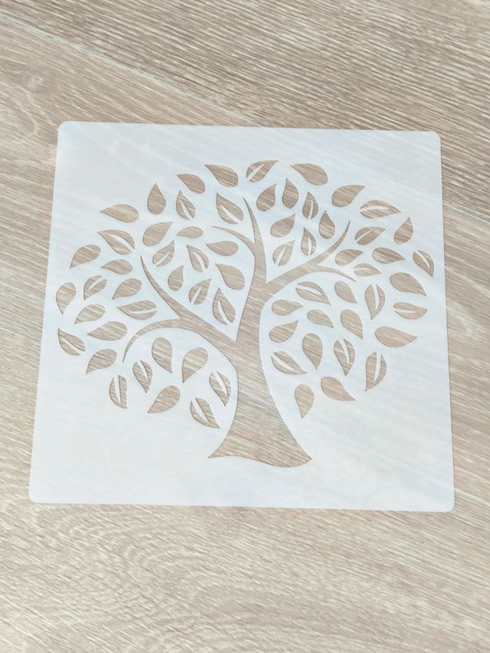 Pochoir arbre - photo numéro 2