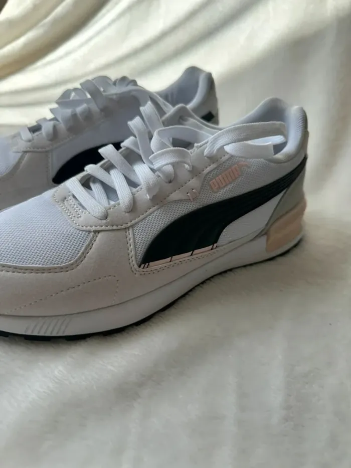 Puma baskets neuves femme taille 40 – Sneakers blanches et noires - photo numéro 2