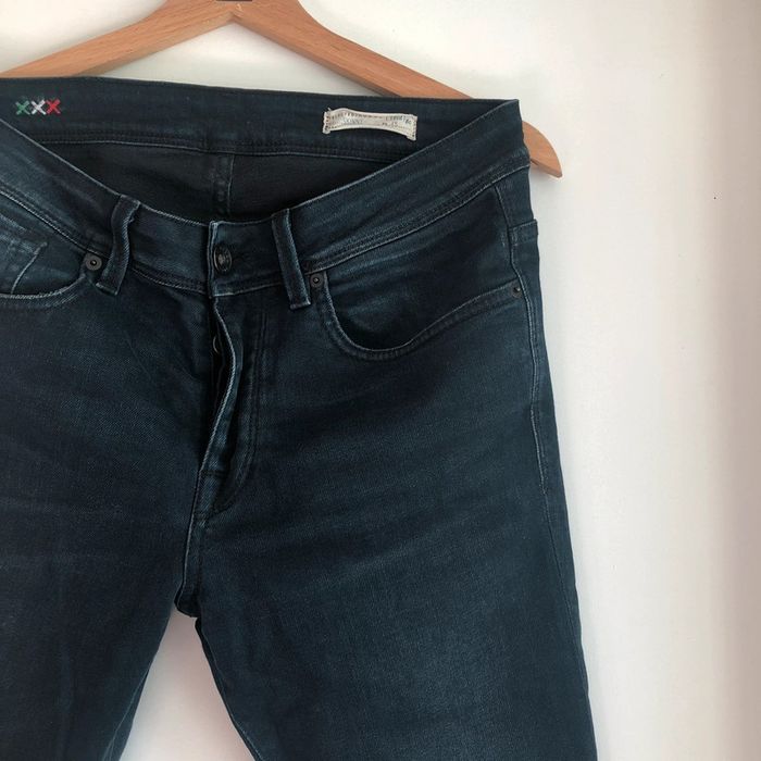 Affirmez votre style avec ce jean skinny homme de Selected