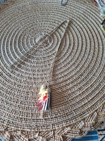 Sautoir fantaisie papillons