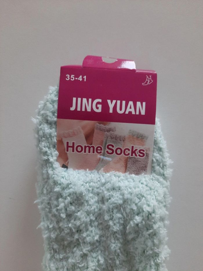 Chaussettes chaudes femme 35/41 pilou pilou neuf sans étiquette 🏷 - photo numéro 2
