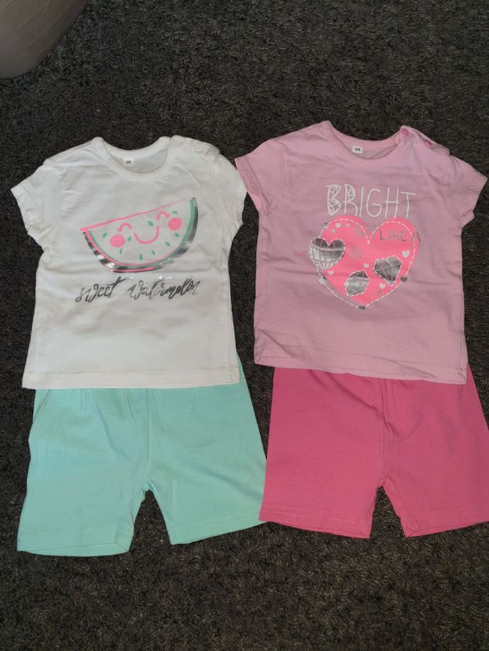 Lot de 2 ensembles d'été T-shirt + short 6 mois