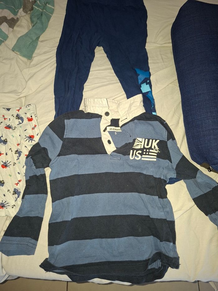 Lot 5 ans t shirt pull - photo numéro 2