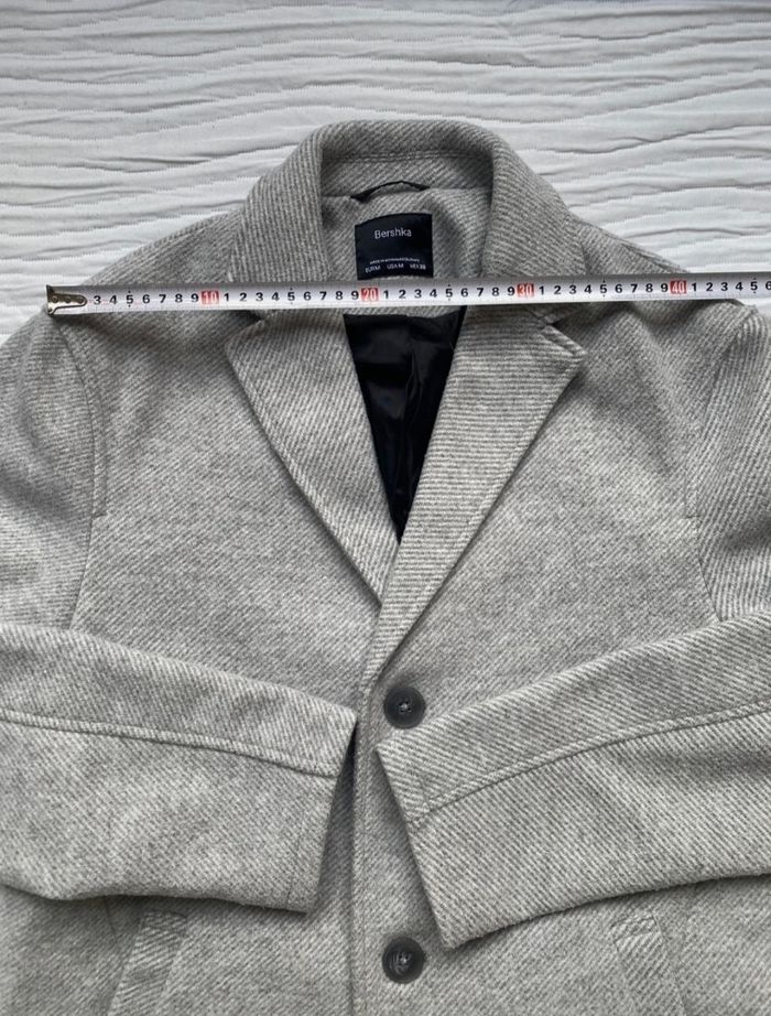 Manteau homme et chapeau gavroche