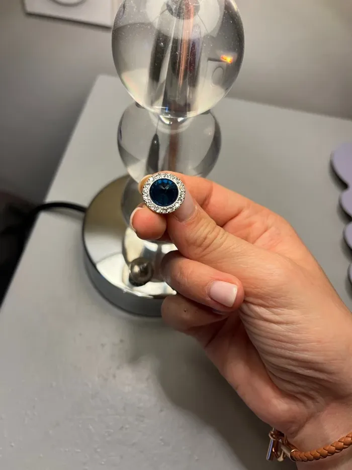Boucles d’oreilles bleues diamants - photo numéro 3