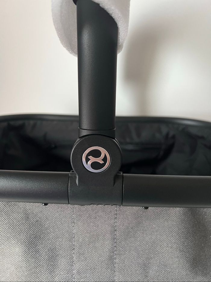 Panier shopping poussette Cybex – Neuf jamais utilisé - photo numéro 2