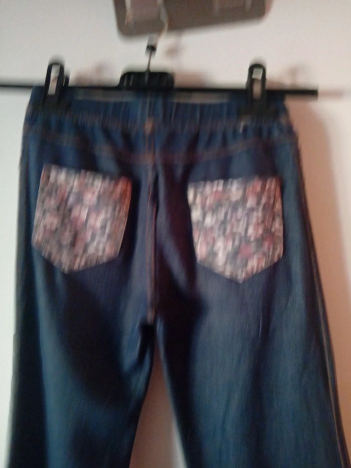 Joli legging bleu. Taille 9 ans - photo numéro 6