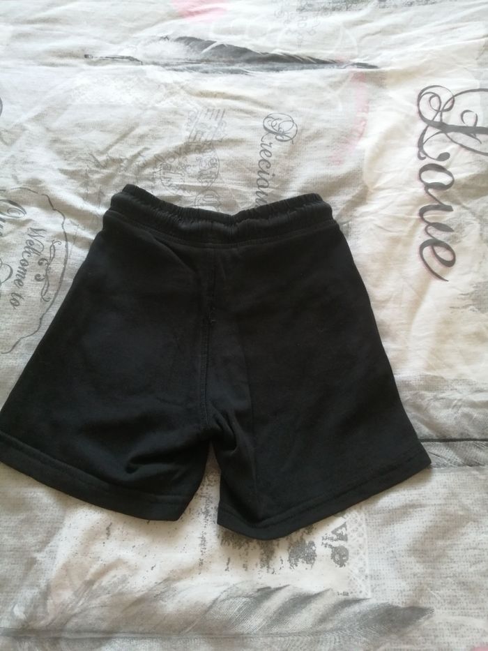 Short garçon kiabi - photo numéro 2