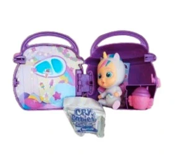 figurine cry babies+accessoires -tres bon état