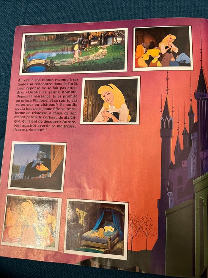Album livre Panini complet stickers autocollants Disney La belle au bois dormant - photo numéro 7