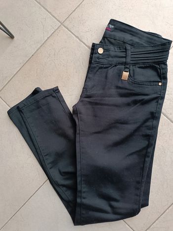 Jeans SkINNY noir - taille 40/42 - neuf