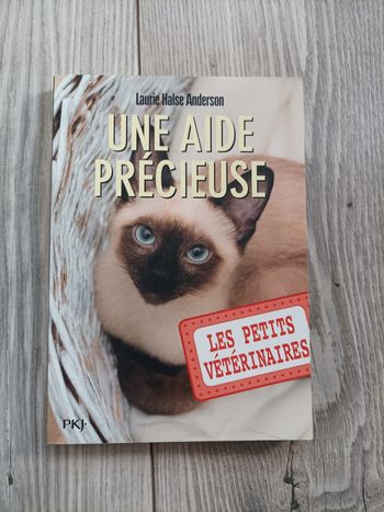 Livre " les petits vétérinaires" tome 23 neuf