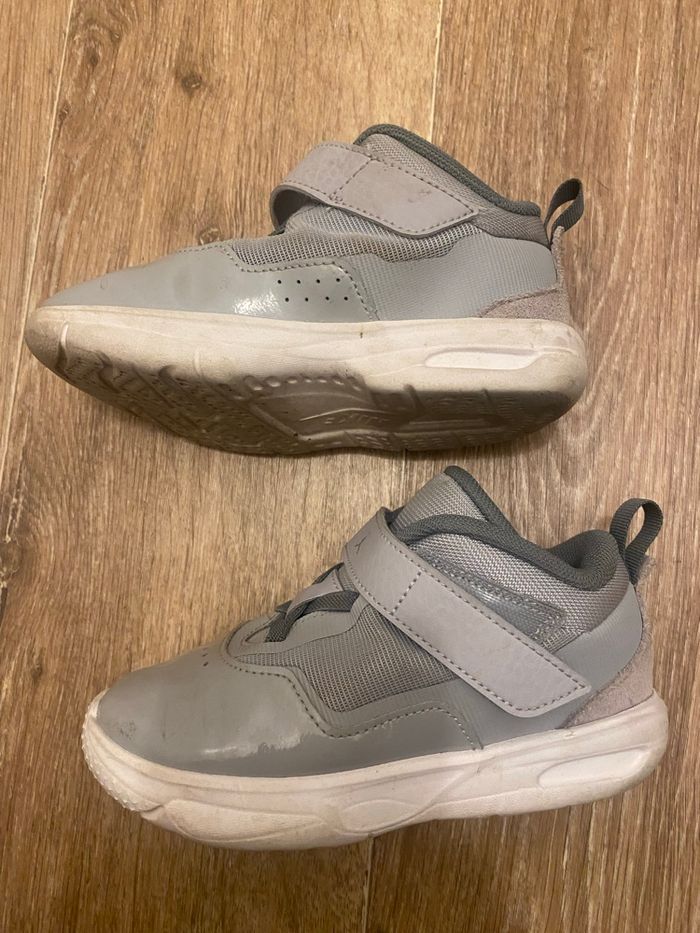 Jordan Flight grises taille 27 - photo numéro 6