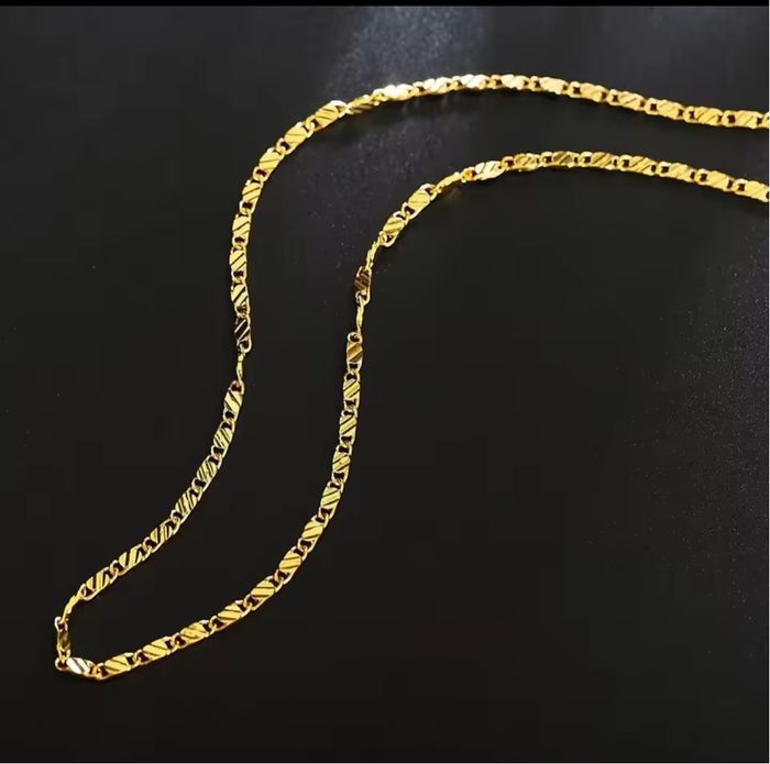 Collier plaqué or couleur 18K - bijou fantaisie - photo numéro 2