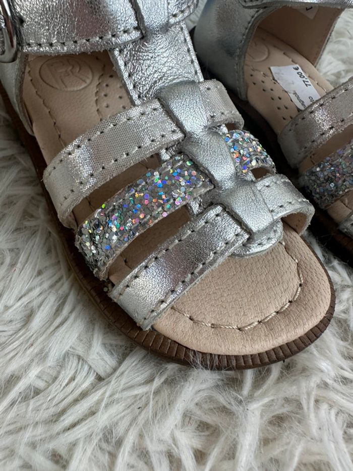 Paire de sandales Franco Romagnoli taille 21 - photo numéro 3