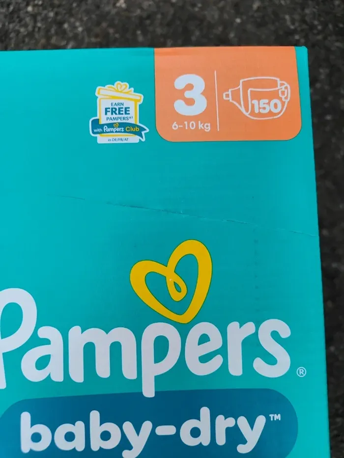 Carton pack XXL couches Pampers taille 3 - photo numéro 3