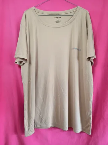 Tee-shirt grande taille, voir dimensions. Marque SwissBrand (A312)