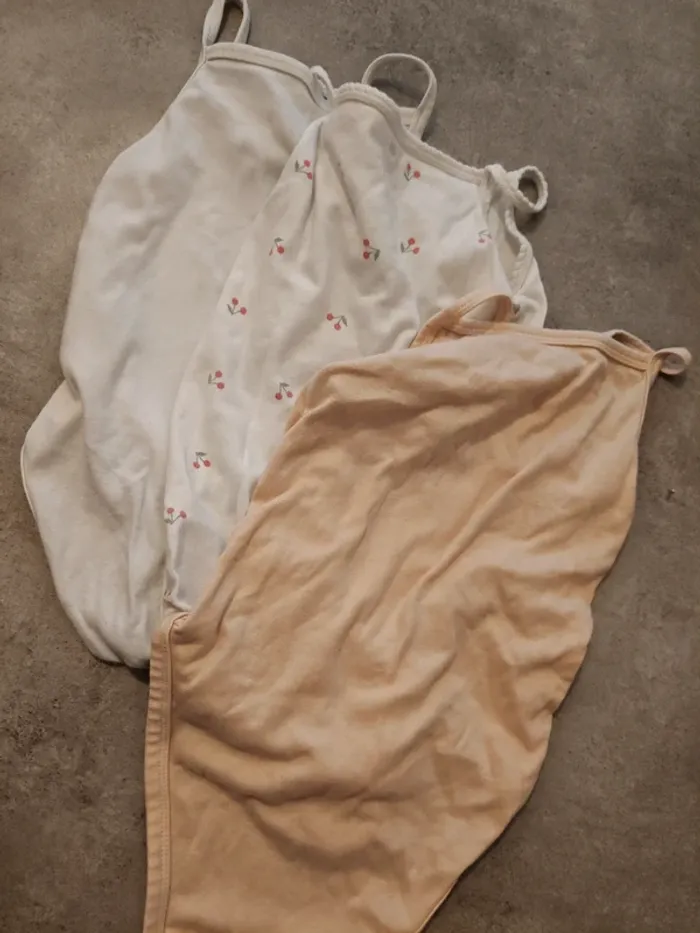 Lot de 3 bodies à bretelles 92cm H&M - photo numéro 7