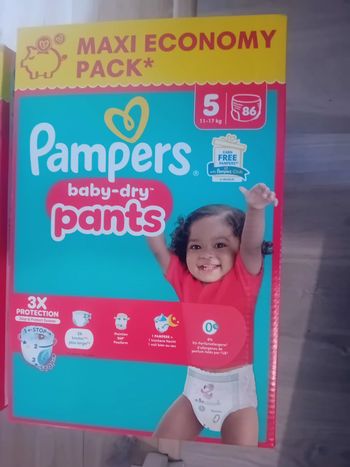 Couches pampers pants taille 5 maxi economy 