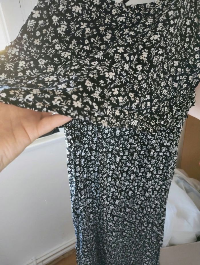 Robe fine à fleurs - photo numéro 2