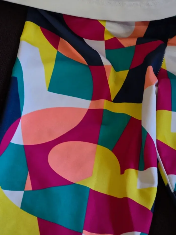 Ensemble coloré tee-shirt manches courtes et cycliste - photo numéro 11