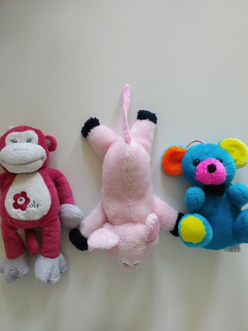 3 peluches