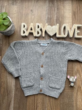 - Gilet Primark  - 12/18 mois - Très bon état 