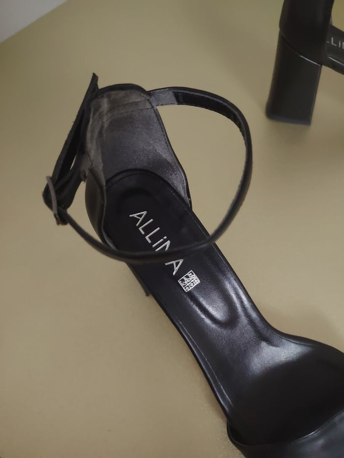 Chaussures à talon - photo numéro 3