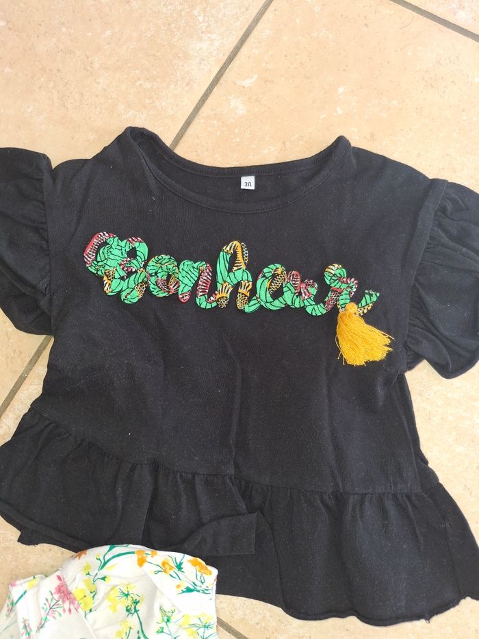 Lot 3 tshirt manches courtes fille 3 ans - photo numéro 3