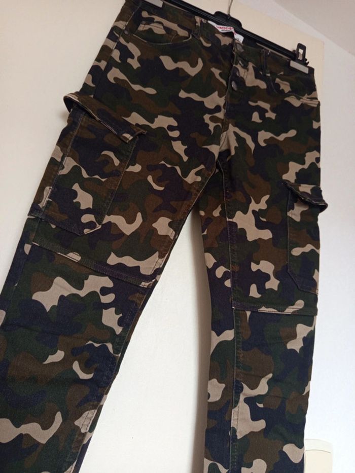 Cargo effet militaire taille M de la marque Jennifer - photo numéro 8