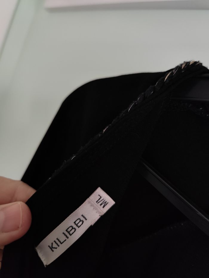 Robe noire taille M/L - photo numéro 5