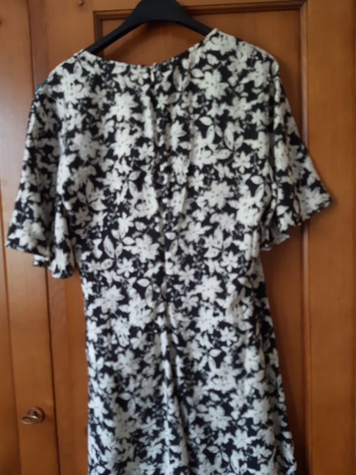 Robe fleurie - photo numéro 5