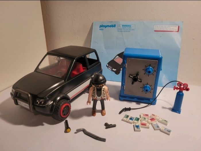 Voiture et cambrioleur de coffre fort Playmobil 4059