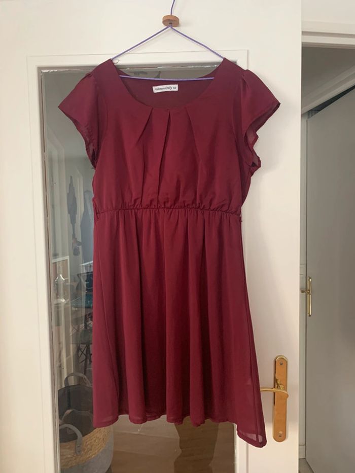 Robe bordeau manche courte