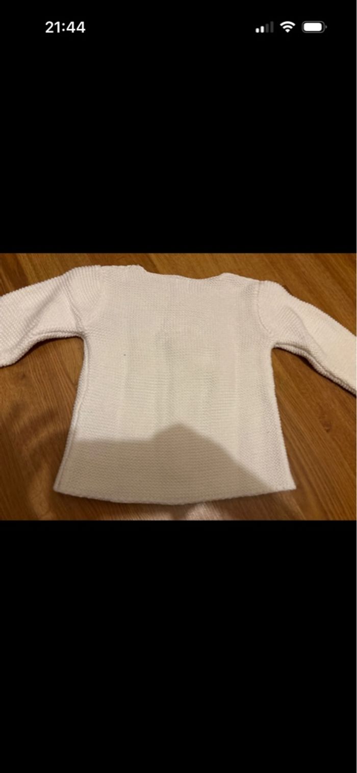 Joli gilet à bouton chaud blanc fille kiabi 24 mois neuf - photo numéro 7