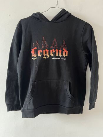 Pull à capuche noir