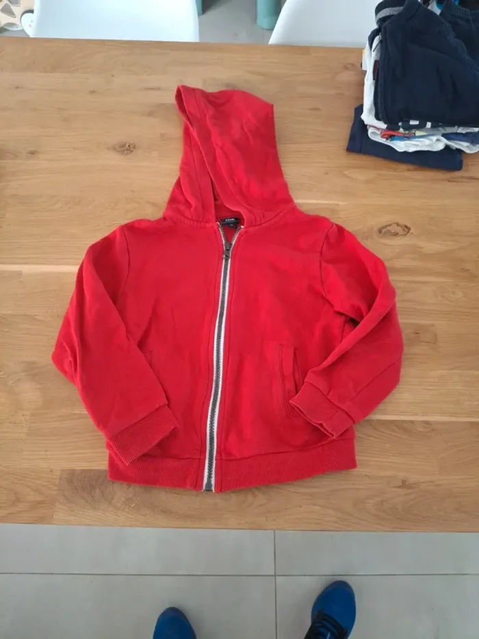 Lot vêtements garçon 5 ans - photo numéro 10