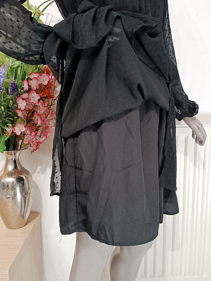 Robe noire plumetis Kiabi - photo numéro 3