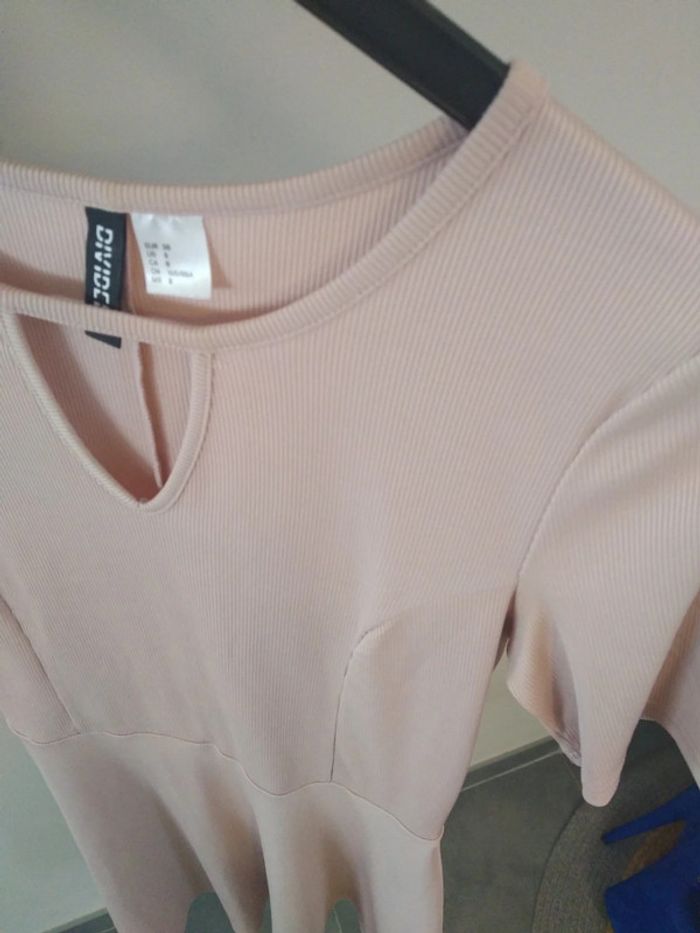 Robe rose pastel patineuse découpe princesse - photo numéro 2