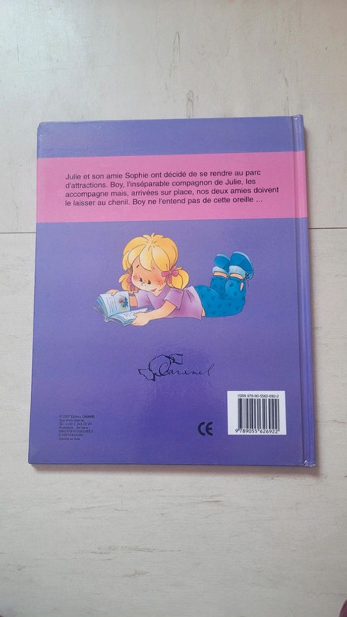 Livre "julie au parc d attractions " - photo numéro 2