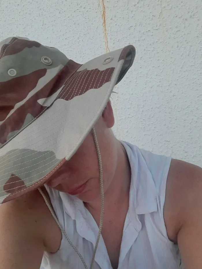 Chapeau militaire camouflage sable désert - photo numéro 8