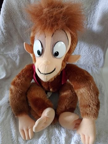 Peluche singe  abu d'Aladdin  Disneyland Paris 45 cm