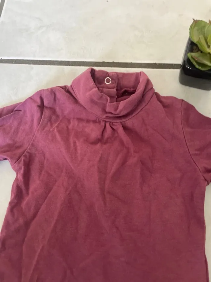 Sous pull prune 6 mois - photo numéro 2