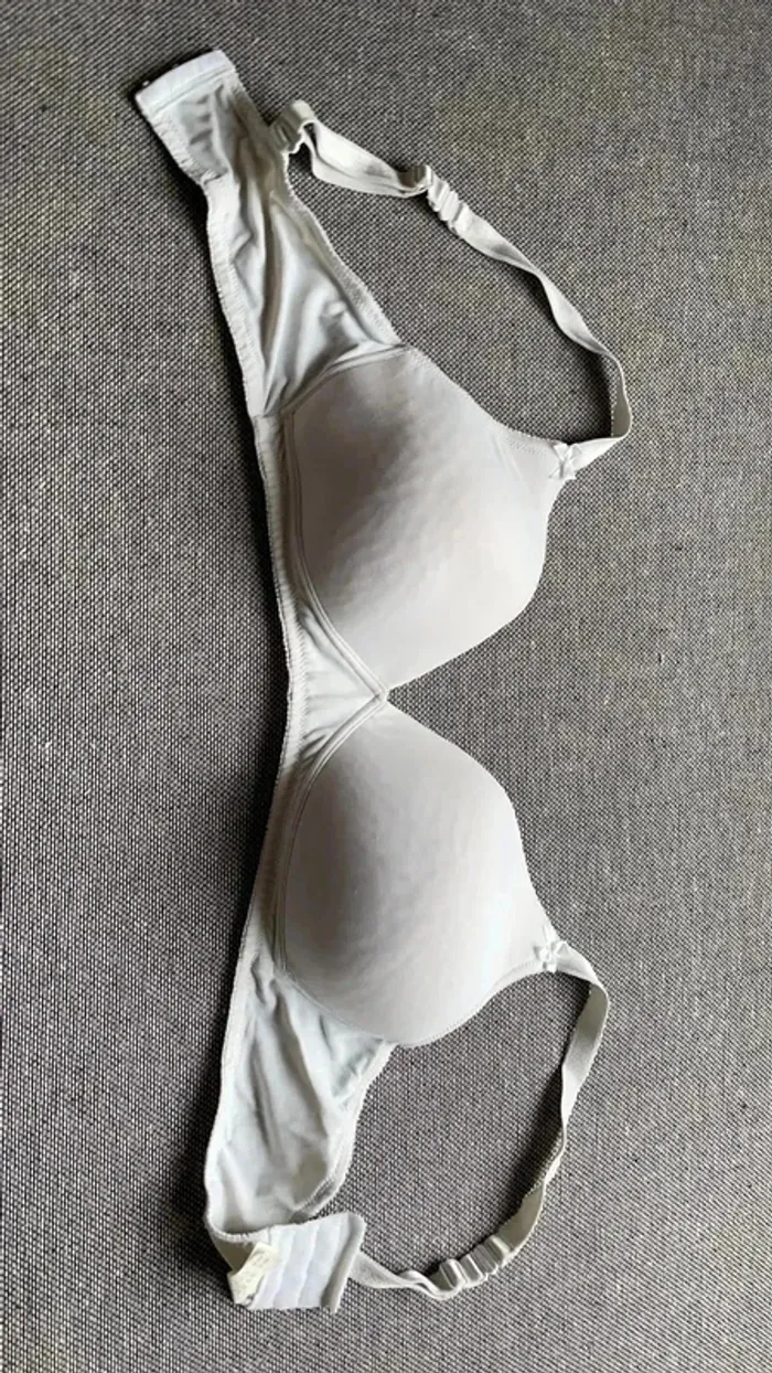 Soutien gorge sans armature 95 D - photo numéro 2