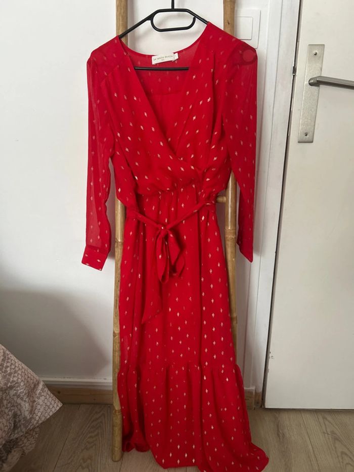 Robe longue rouge et dorée la petite étoile