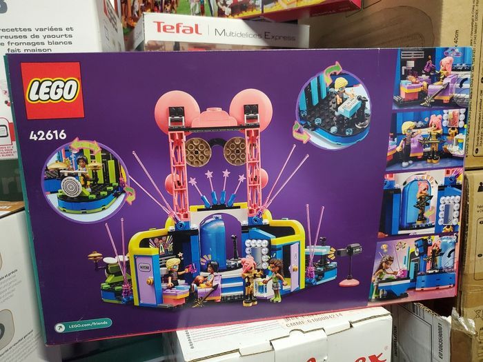 LEGO 42616 Friends - Le spectacle musical de Heartlake City. - photo numéro 2