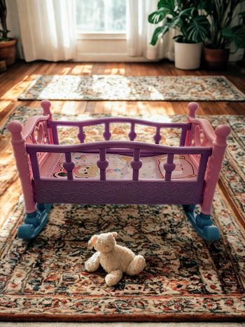 Berceau / lit pour poupée – Très bon état